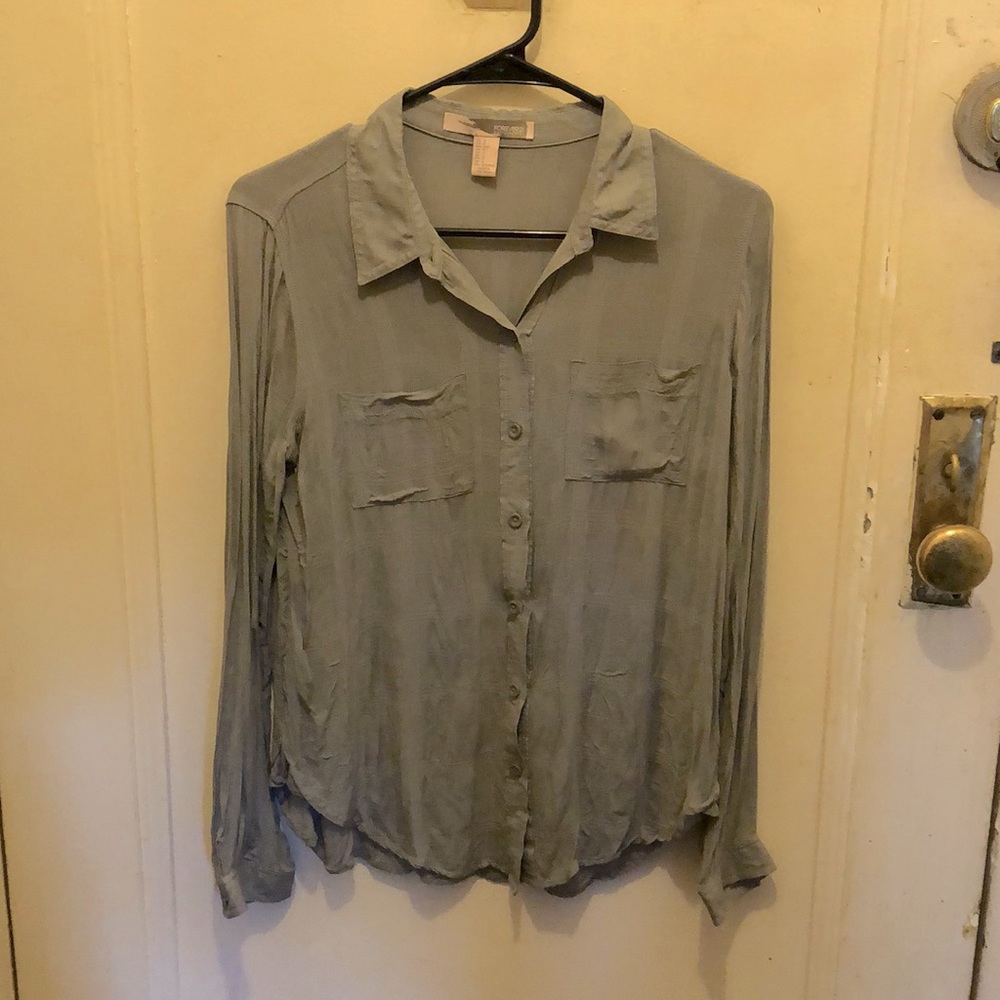 Forever 21 Contemporary Button Gray Shirt